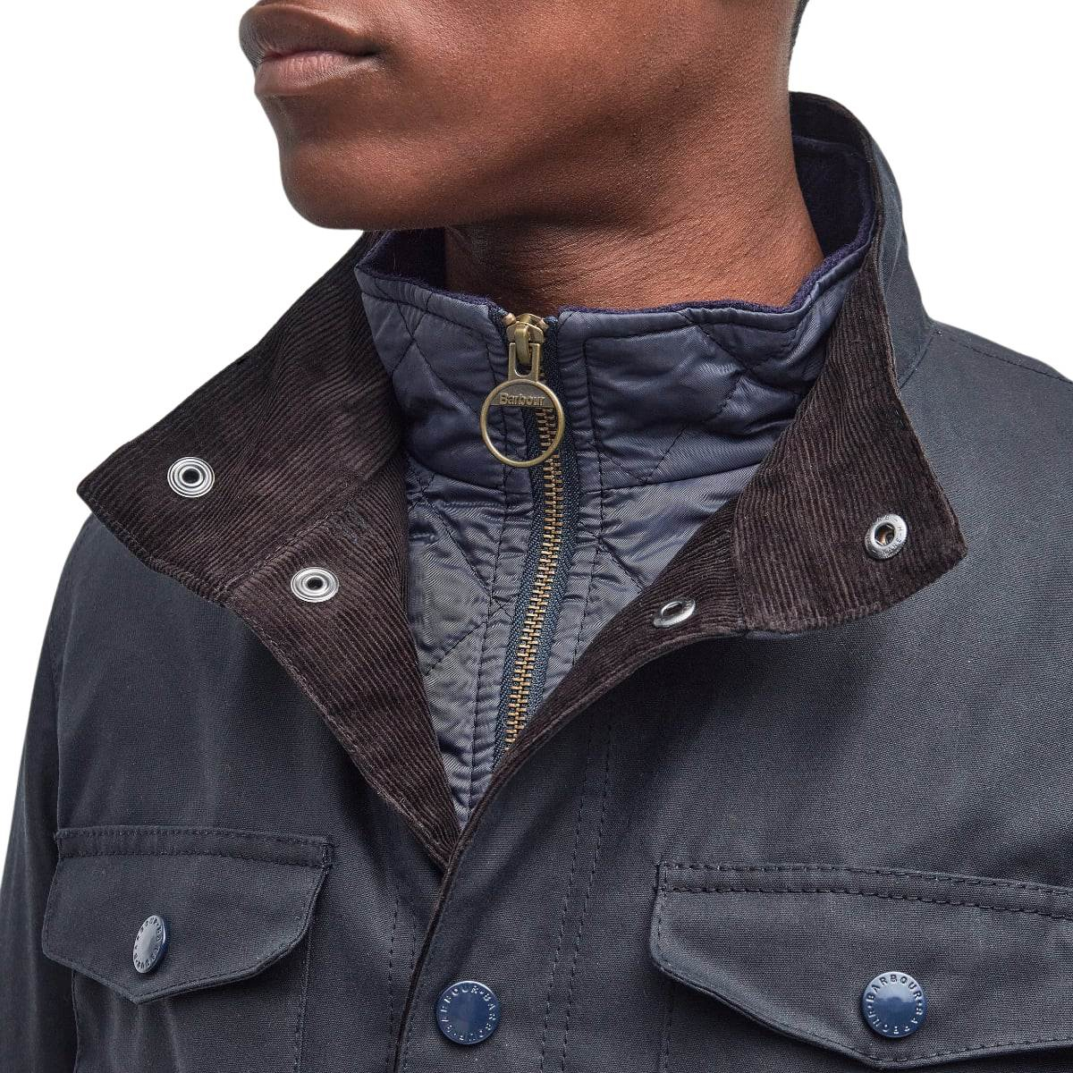 Barbour Ogston Wax Jacket Navy, Stilvolle Outdoor-Jacke aus robuster, gewachster Baumwolle.