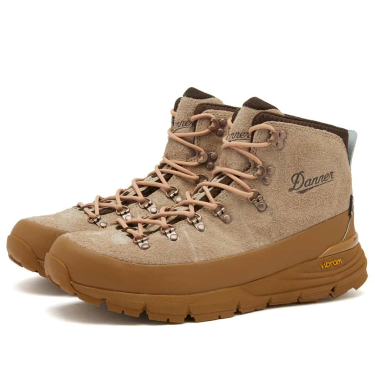 Danner Mountain 600 GORE-TEX Boot Almond Butter, Setting the Standard with GORE-TEX Liners Since 1979