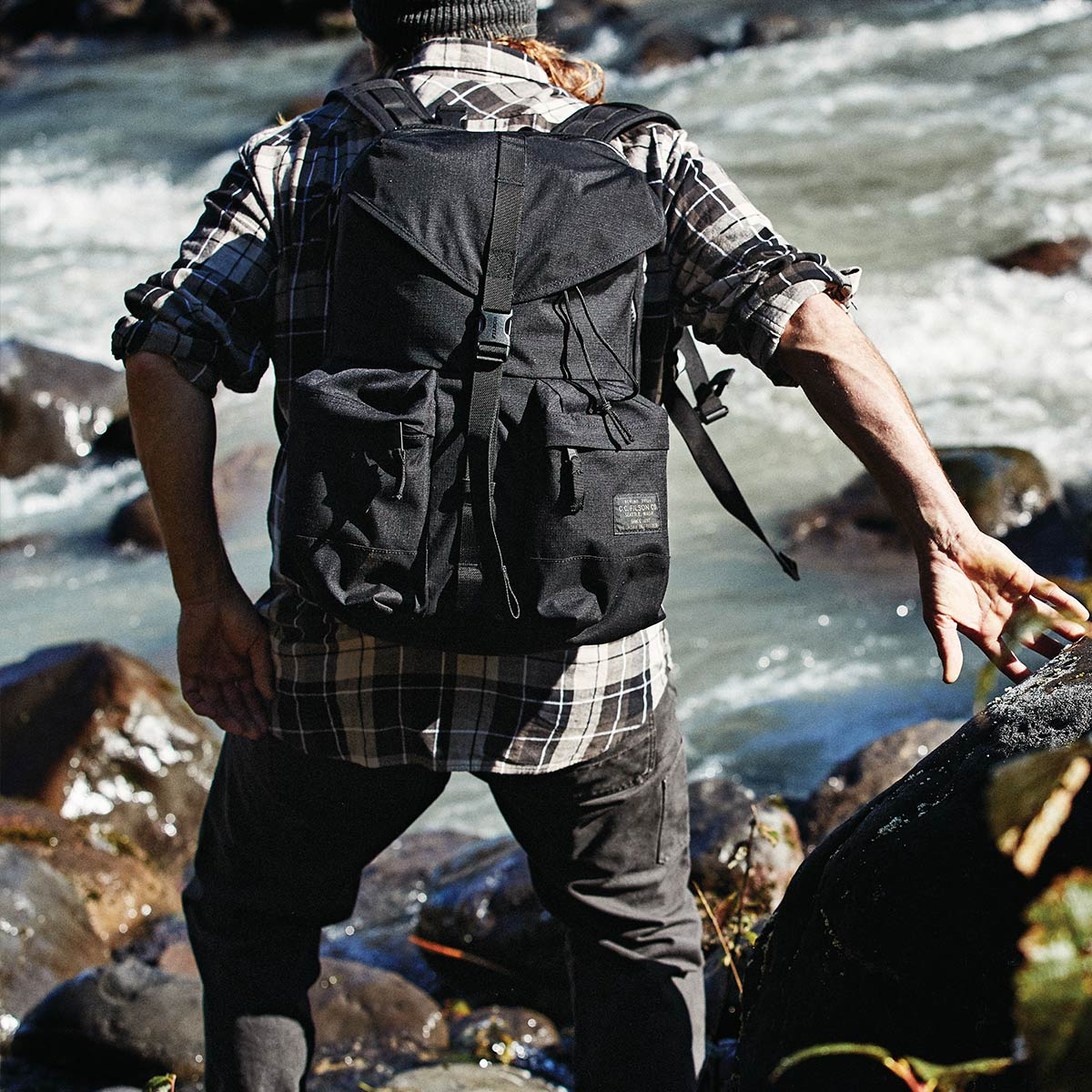 Filson Ripstop Backpack 20115929 Black, Leicht und robust, entwickelt für Komfort auf langen Wanderungen