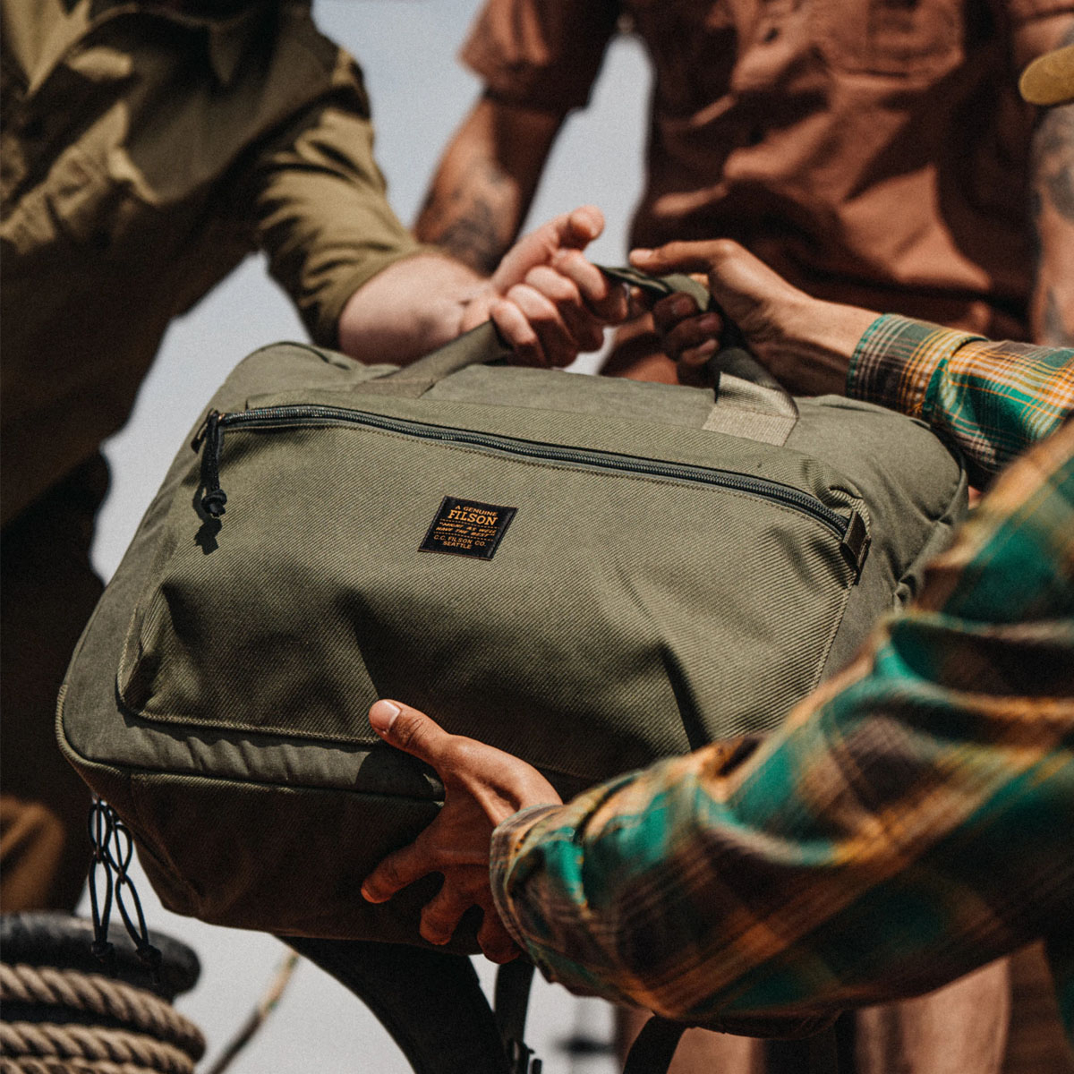 Filson Surveyor Pullman Pack Service Green, robuste und vielseitige Reisetasche für ein langes Wochenende oder mehr