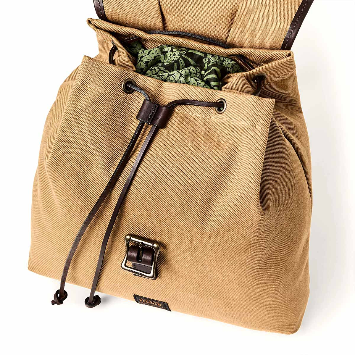 Filson Rugged Twill Drawstring Backpack Tan, für Frauen mit Stil und Liebe zur Qualität