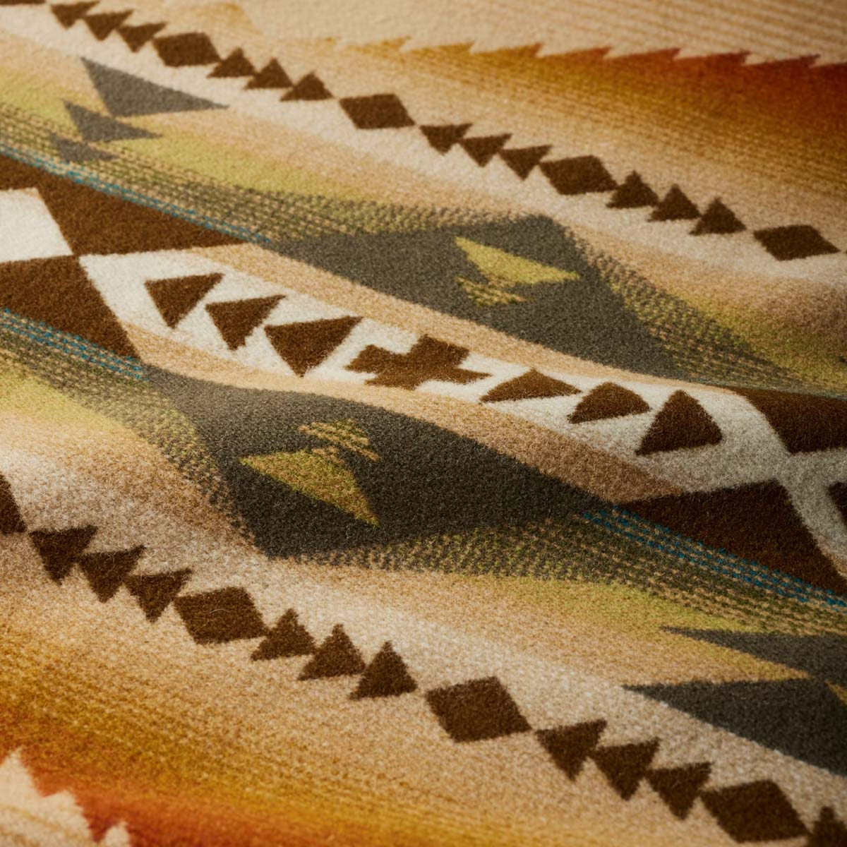 Pendleton Jacquard Unnapped Robe Solstice Canyon, Perfekte Decke für kühle Nächte